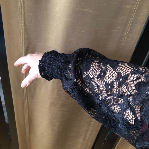 Cable&Gauge Elegant Black Lace Women's Top - Picture 7 of 10